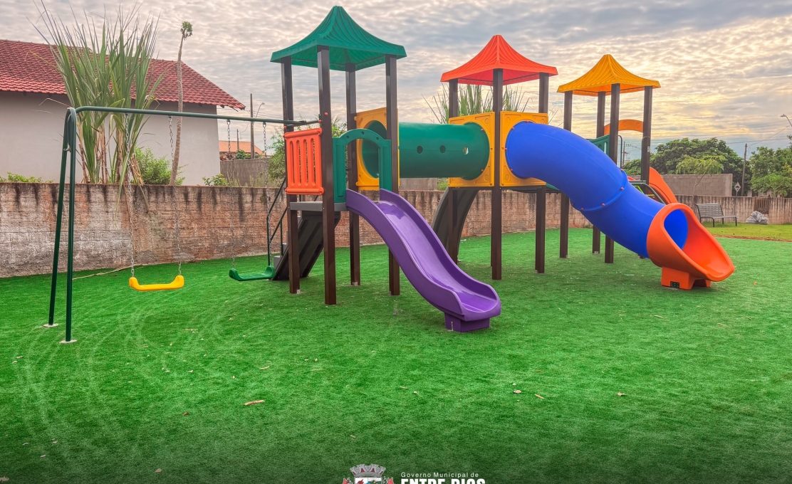 INSTALAÇÃO DE PLAYGROUND NO BAIRRO SOCIAL 