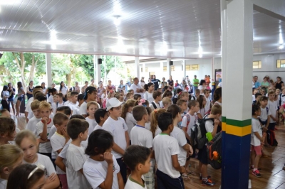 INICIADO O ANO LETIVO EM ENTRE RIOS DO OESTE