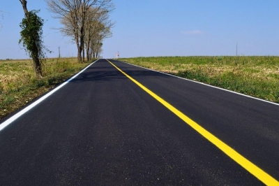 FINALIZADA OBRA DE RECAPAMENTO ASFÁLTICO ATÉ A BASE NÁUTICA