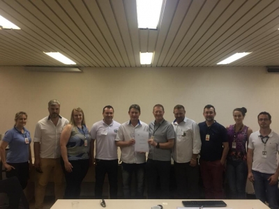 ENTRE RIOS DO OESTE ASSINA CONVÊNIO PARA REFORMAS E MELHORIAS NA PRAIA ARTIFICIAL