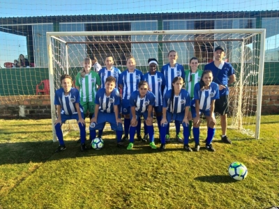 Futebol feminino de Entre Rios do Oeste participa no paranaense de futebol sete