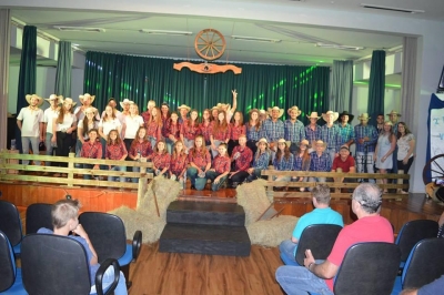 2º Encontro de Violeiros é sucesso em Entre Rios do Oeste