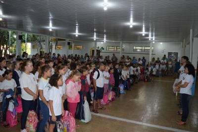 Inicio do ano letivo acontece hoje em Entre Rios do Oeste