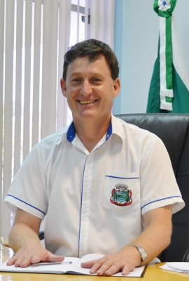 Prefeitura de Entre Rios do Oeste paga 13° amanhã