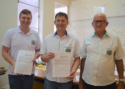 Entre Rios do Oeste assina convênio com Eletrobras para melhorar iluminação pública