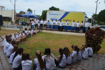 Lançado projeto BiblioSesc em Entre Rios do Oeste