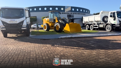 MUNÍCIPIO DE ENTRE RIOS DO OESTE ADQUIRE QUATRO NOVOS VEICULOS